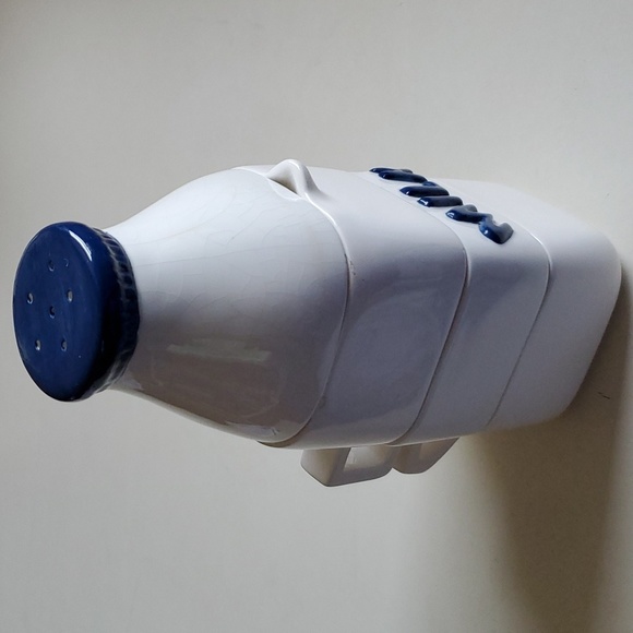 STACKING 2 CUPS, SUGAR SPRINKLER & CREAMER STACK TO MAKE A MILK BOTTLE - Picture 13 of 16